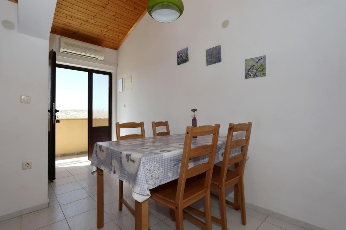 Little Heaven On Earth - Apartmani Martina Vlašići المظهر الخارجي الصورة