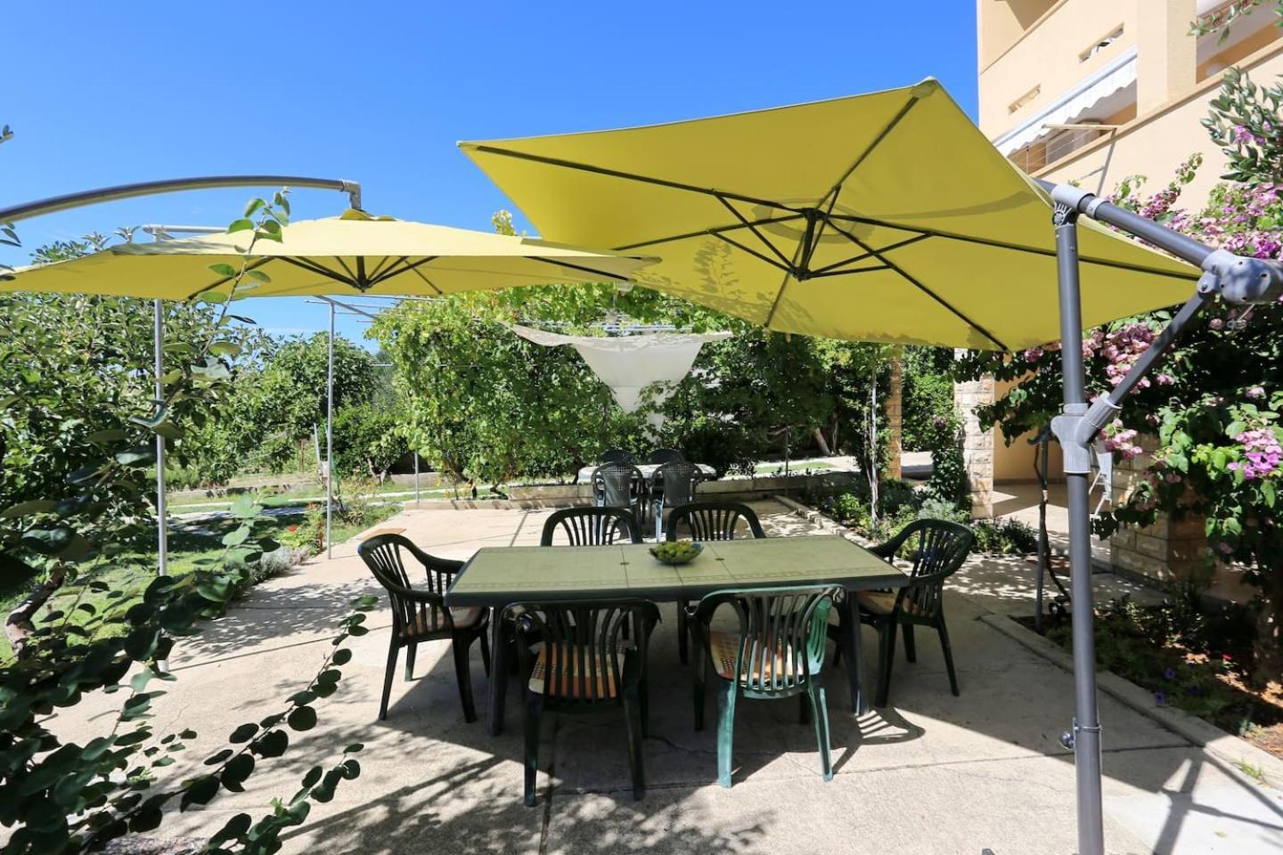 Little Heaven On Earth - Apartmani Martina Vlašići المظهر الخارجي الصورة